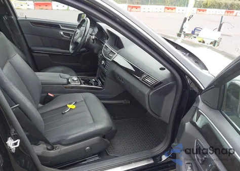 2011 Mercedes-Benz E 550 из США, поврежденный, VIN WDDHF7CB8BA319043